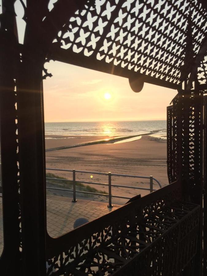 Beachstudio Westende With Sea View ミデルケルケ エクステリア 写真