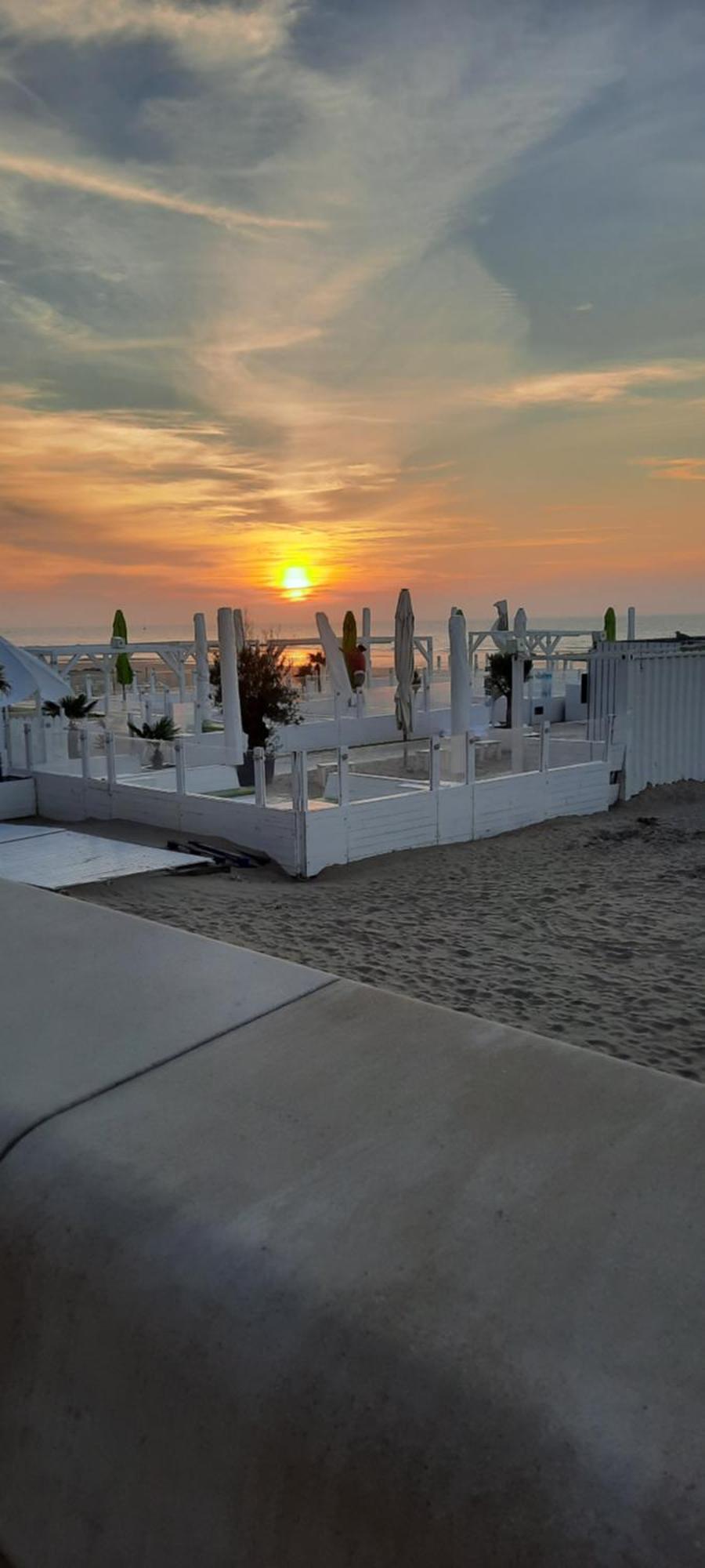 Beachstudio Westende With Sea View ミデルケルケ エクステリア 写真