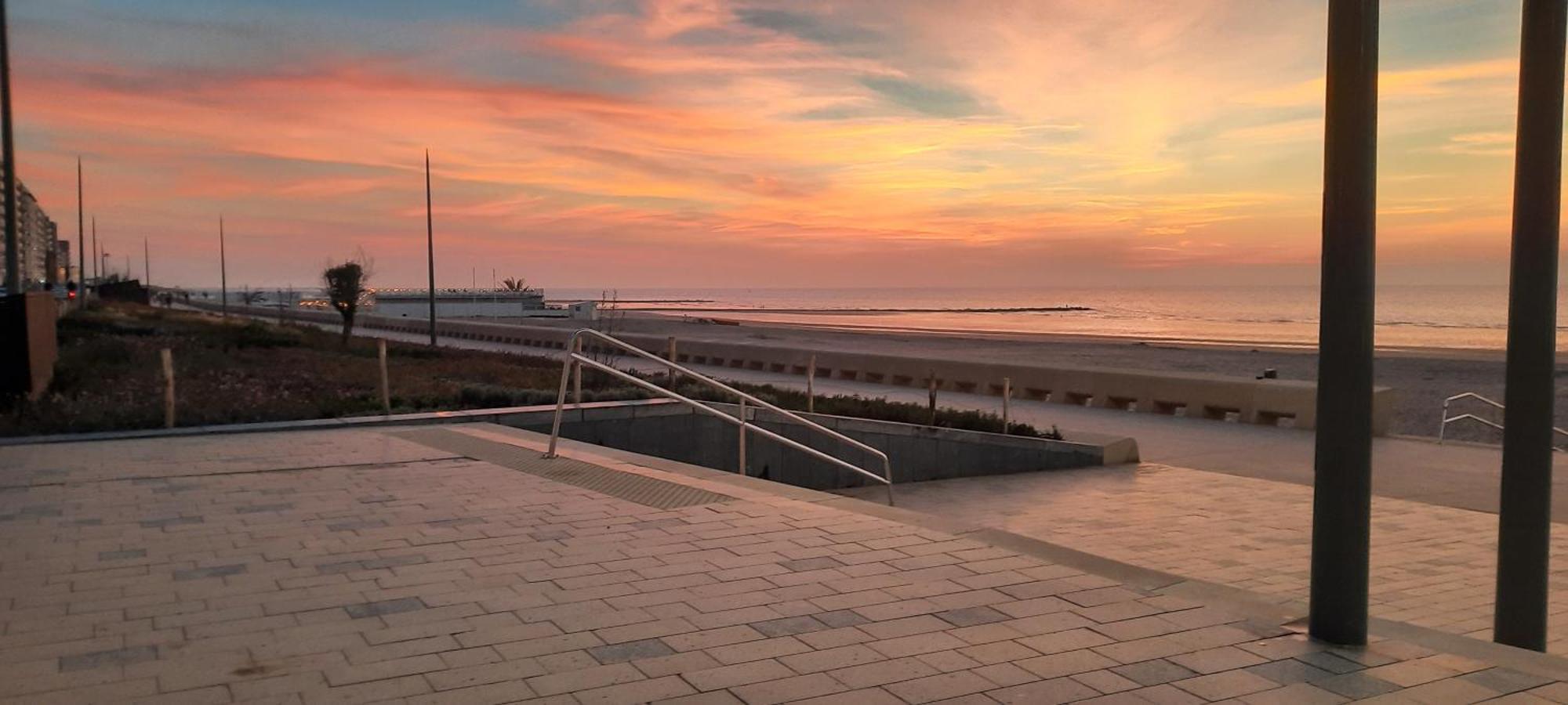 Beachstudio Westende With Sea View ミデルケルケ エクステリア 写真